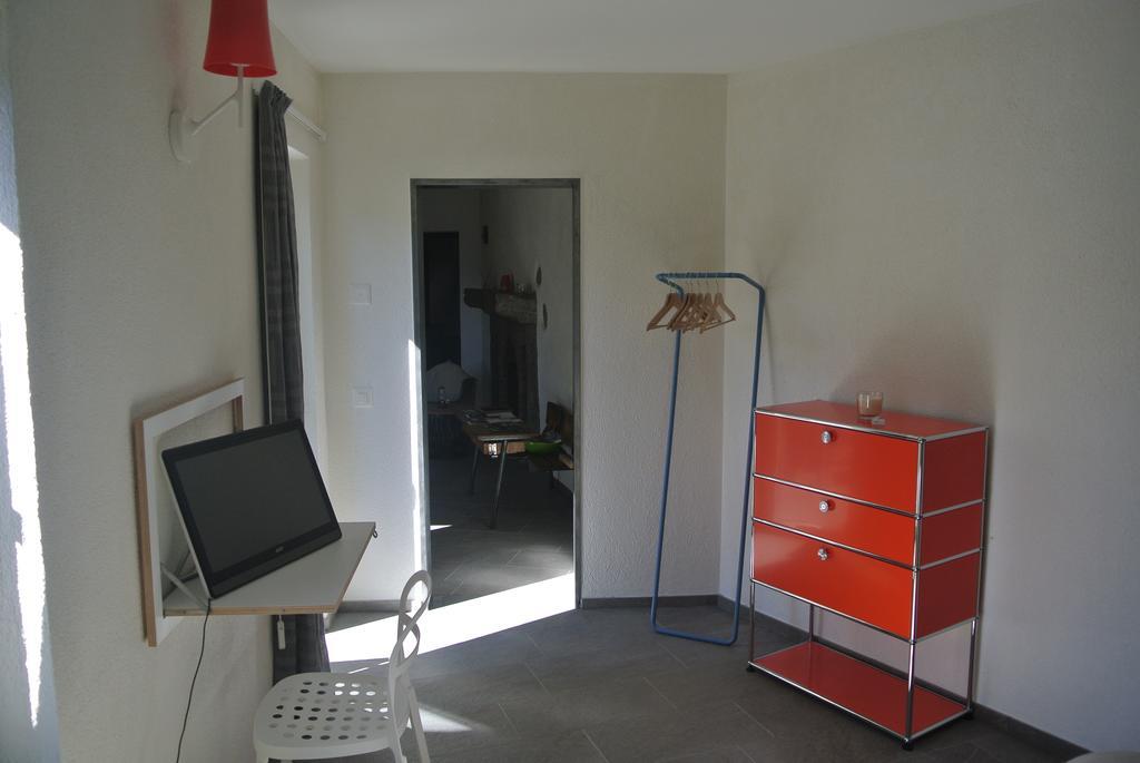 A Ca Balade In Design Lägenhet Miglieglia Exteriör bild